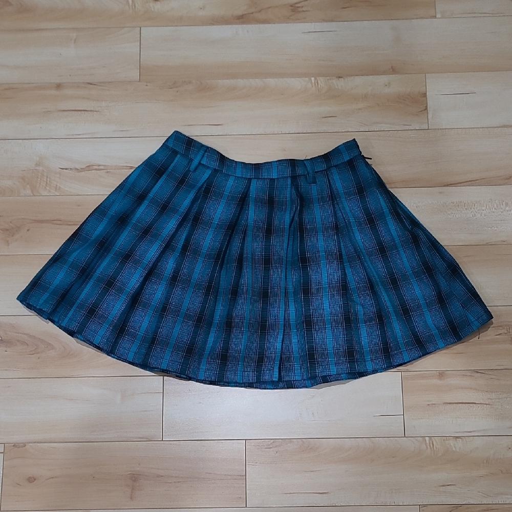 Hot Topic Women's Size Small Blue and Black Plaid Skirt